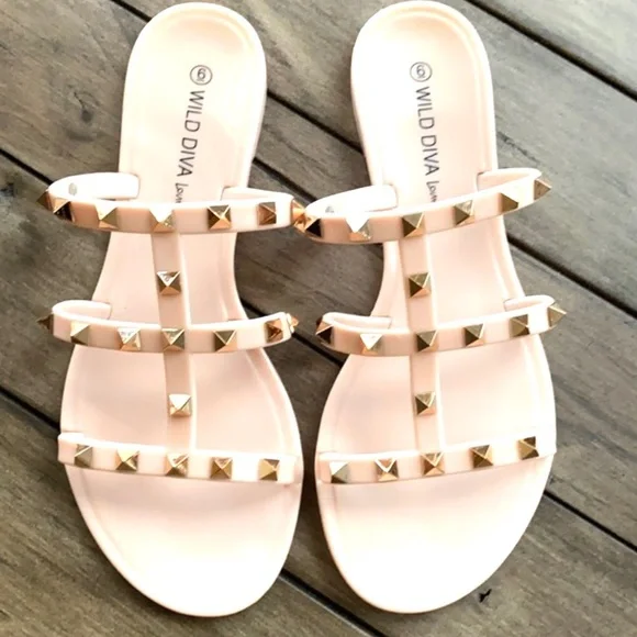 Wild diva jelly slides 2025